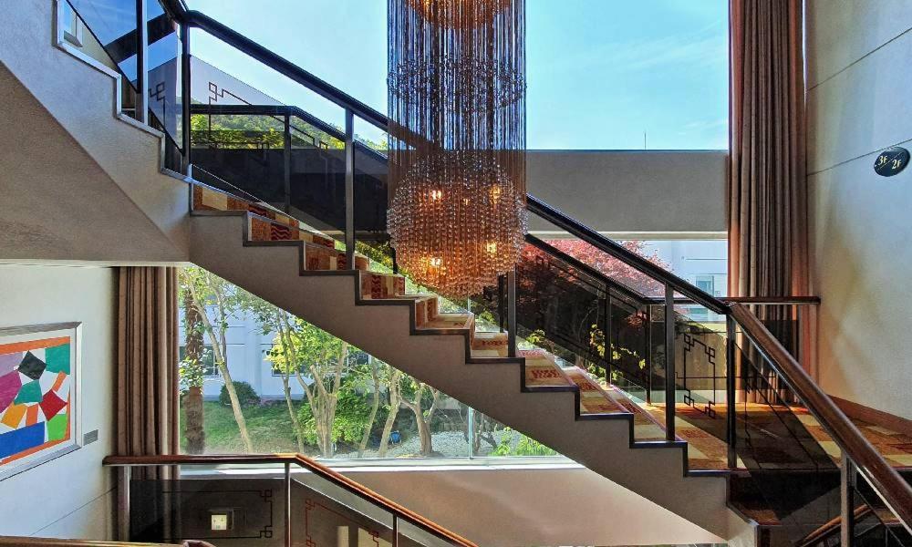 Admiral Hotel Кодже Экстерьер фото